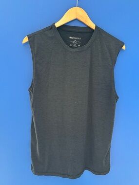 {Real Essentials} Men's Black Sleeveless Muscle Tank size M